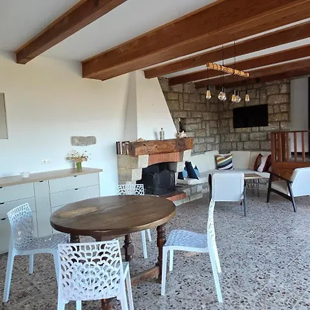 別荘 Maison De Charme Vue Exceptionnelle & Montagne カンポモロ